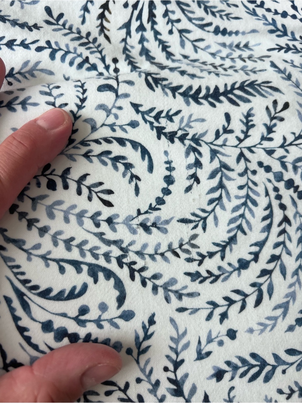 King bedding set - Picture 6 of 8